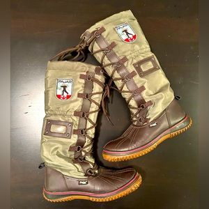 Pajar women’s grip waterproof winter boots. Insulated and super warm.